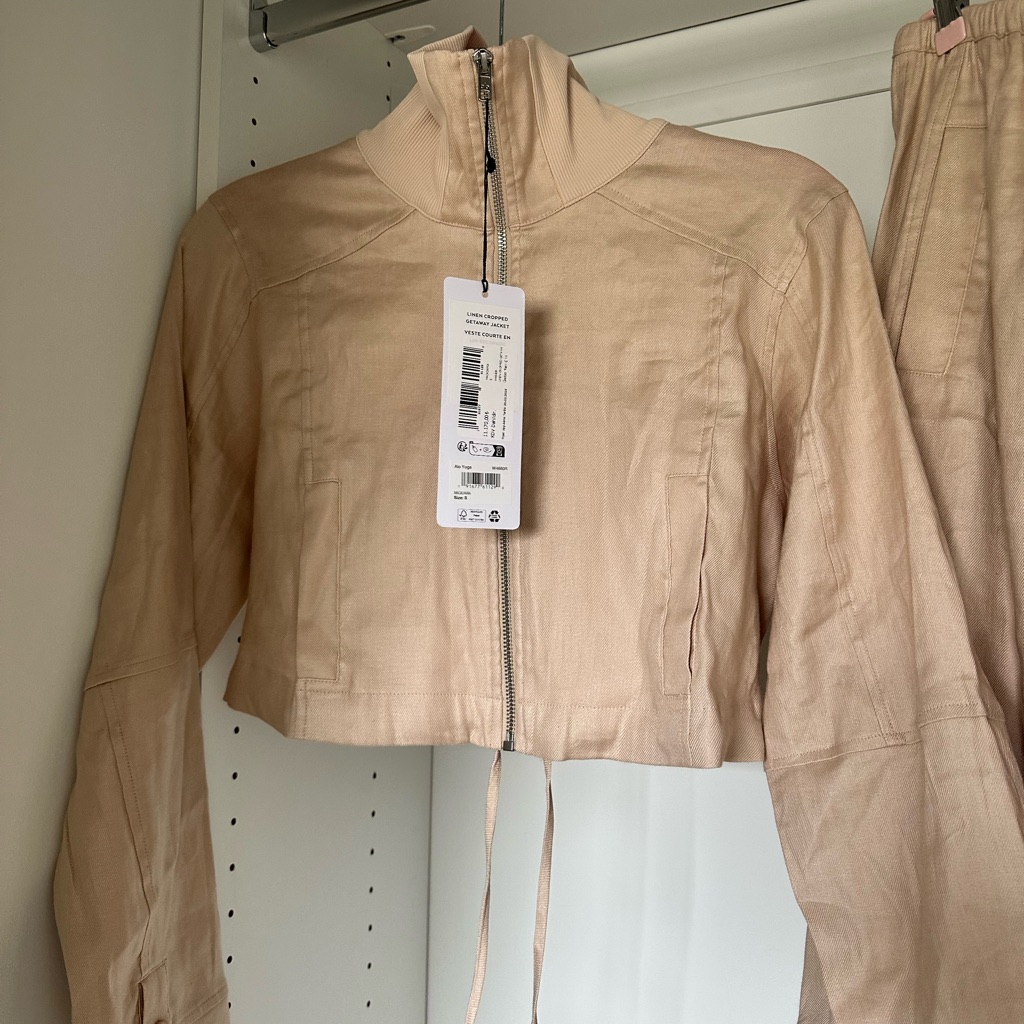 Alo Yoga Linen Getaway Jacket & Pants